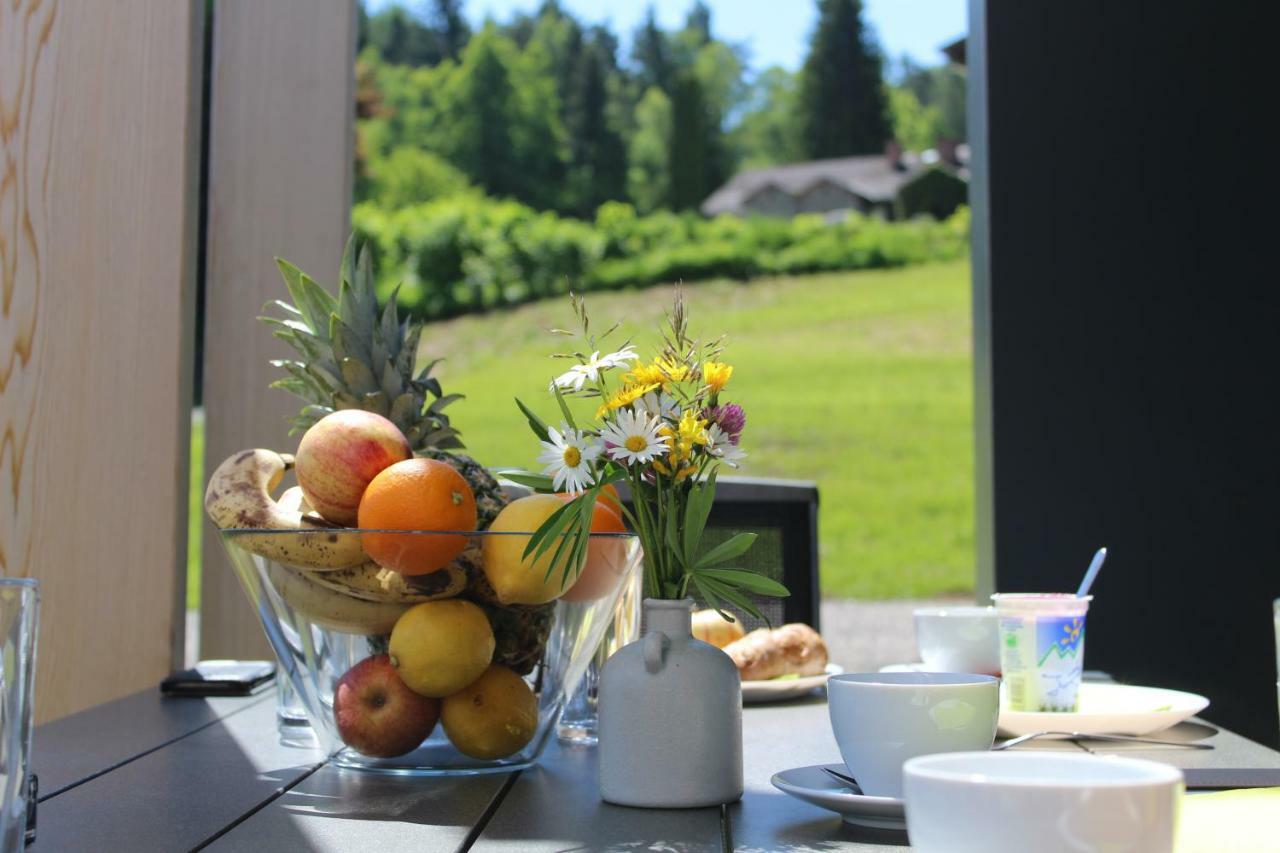 Chaletpark Petzen Hotell Feistritz ob Bleiburg Exteriör bild